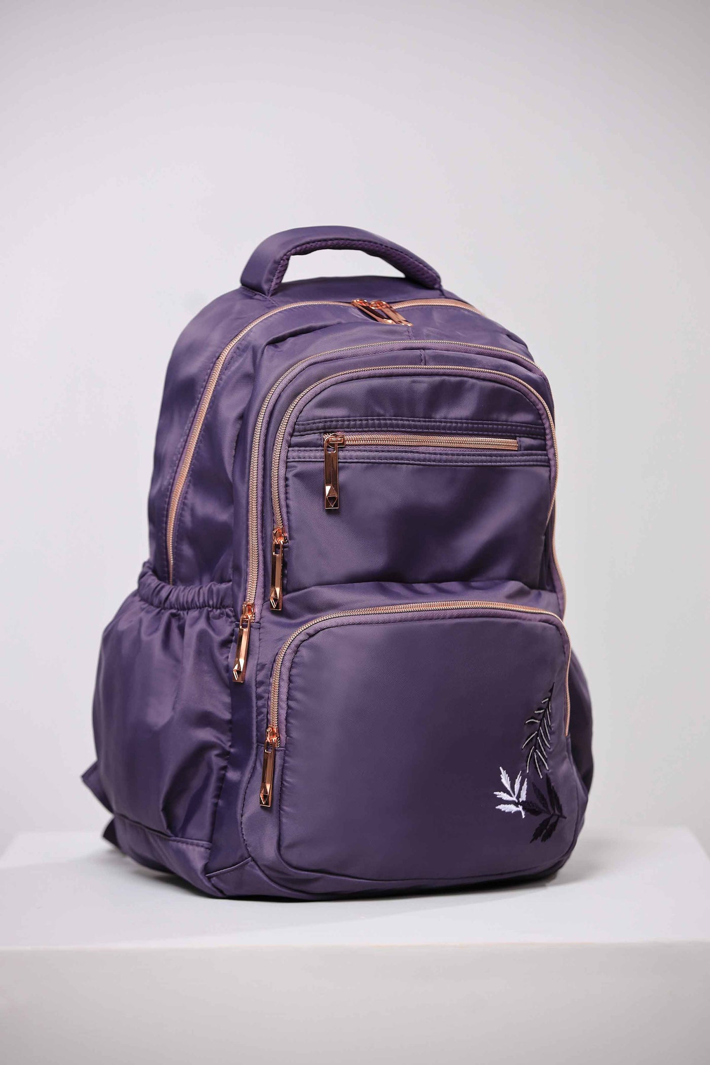 https://cdn.shopify.com/s/files/1/0534/2065/4791/files/000445102120_3.jpg?v=1755778156