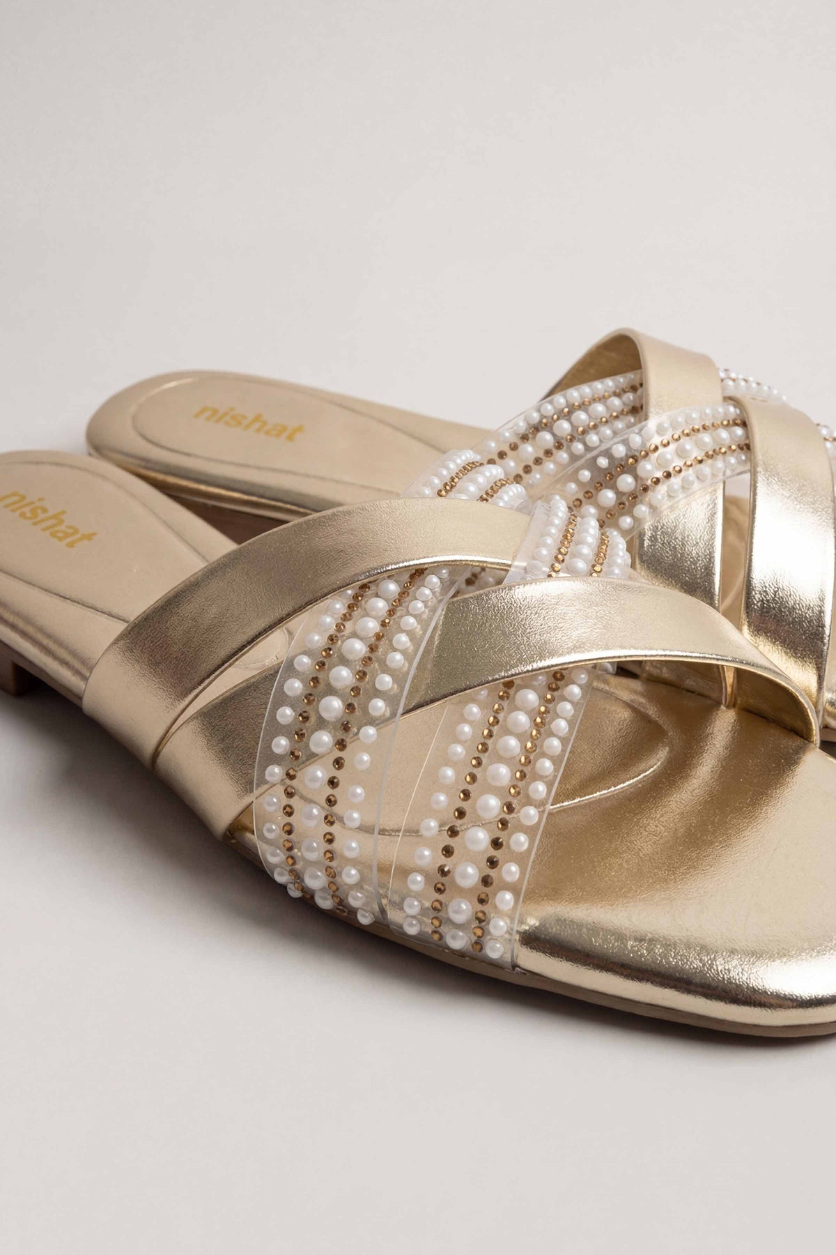 Gold Chappal-445292919
