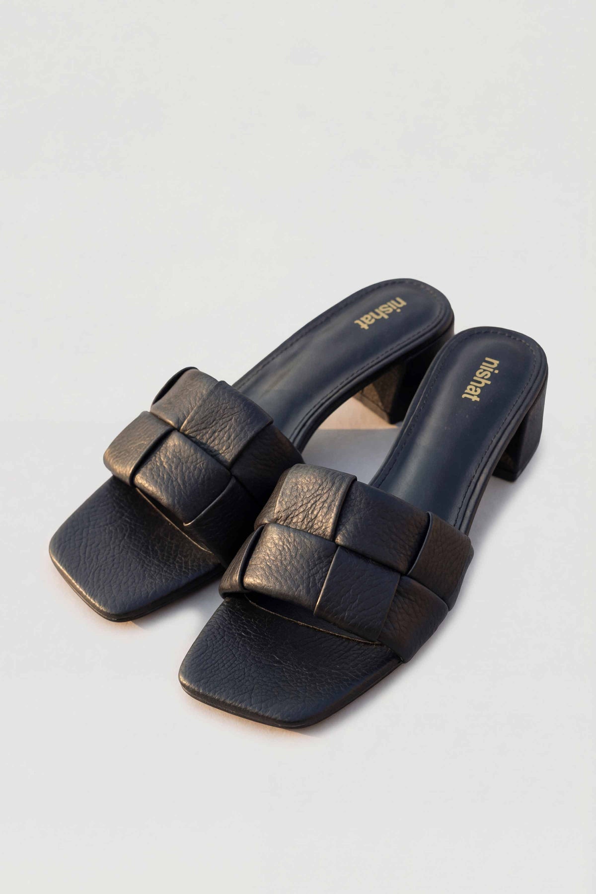 Black Wedges-445342903
