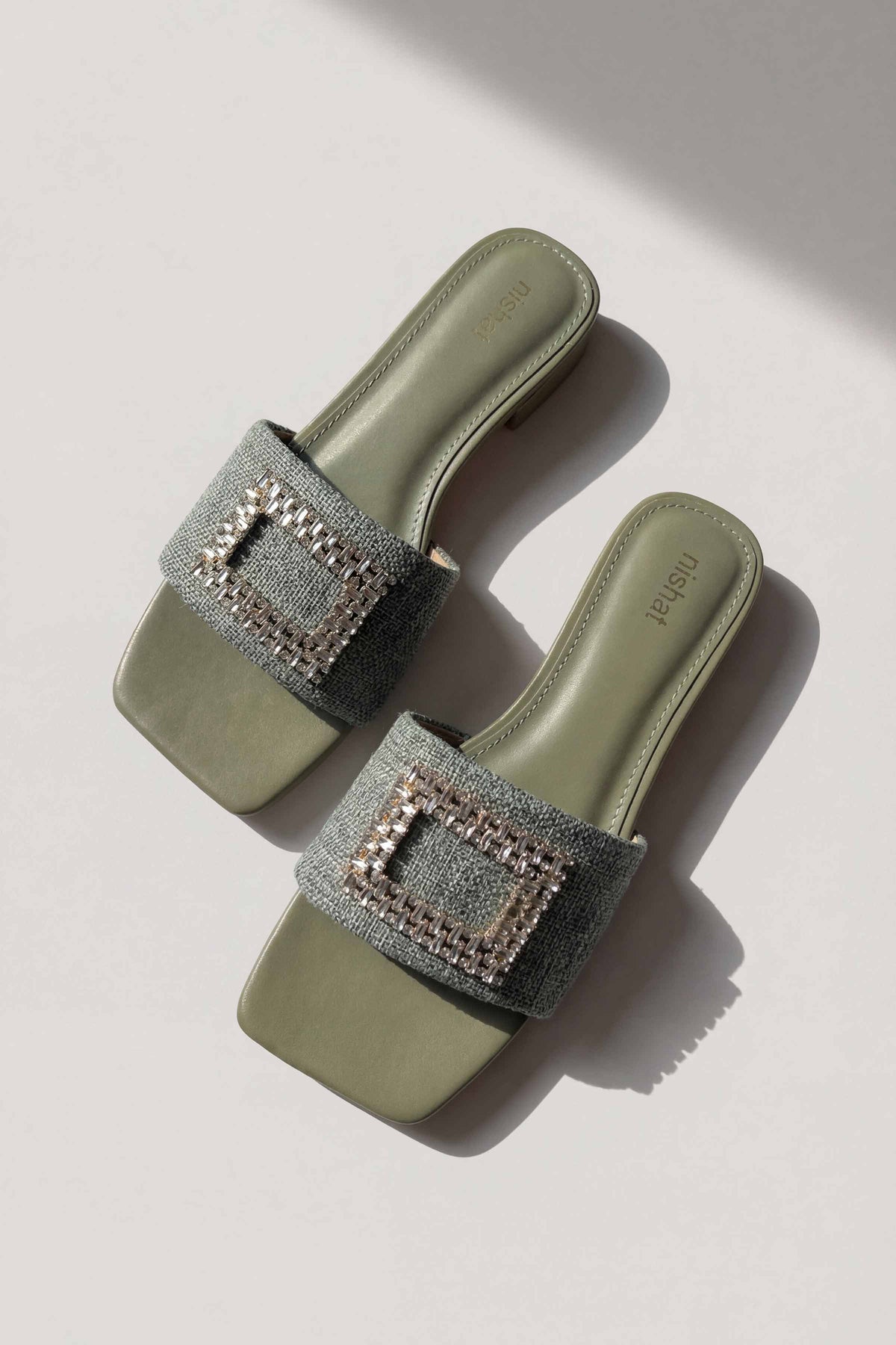 Green Chappal-445402904