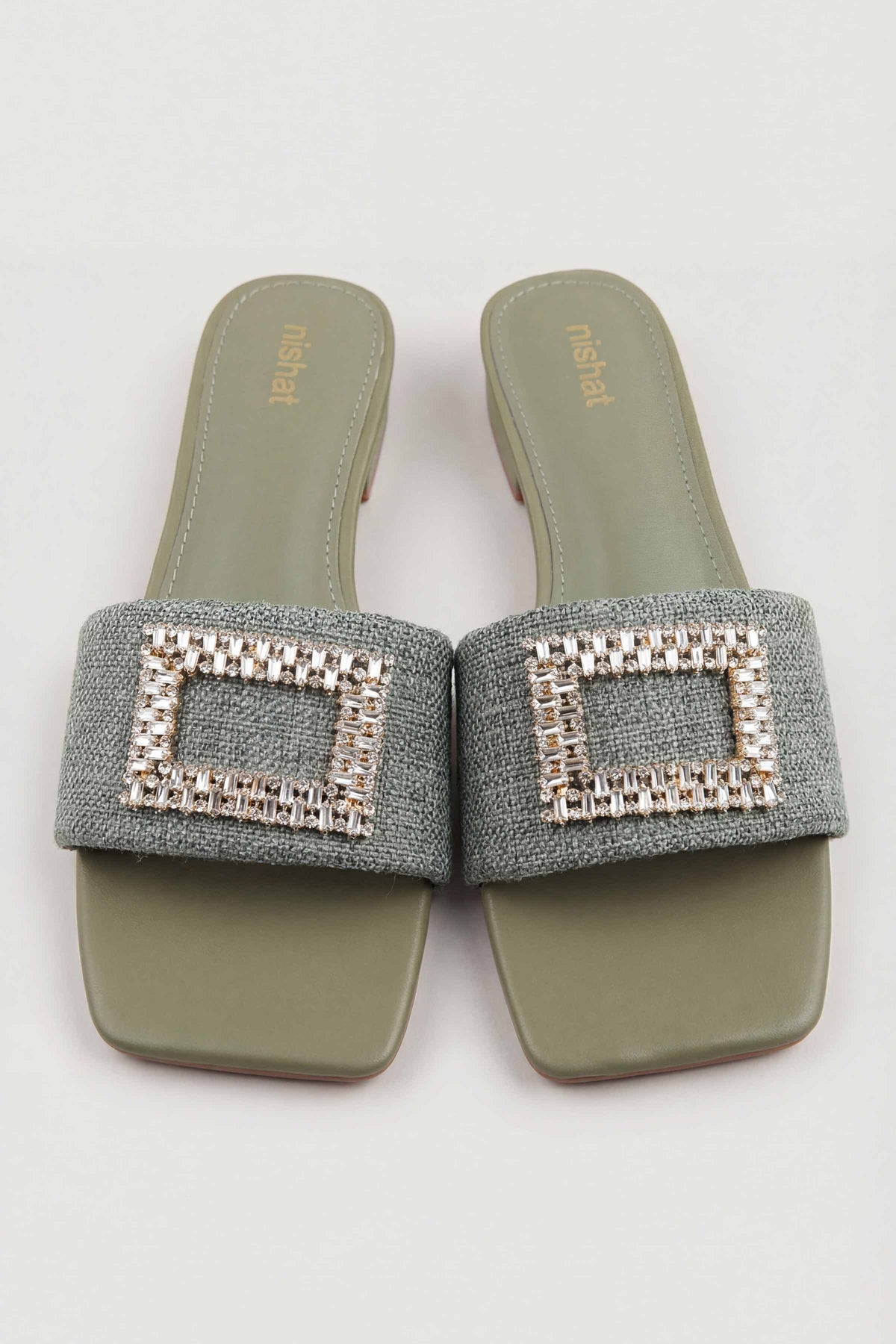 Green Chappal-445402904