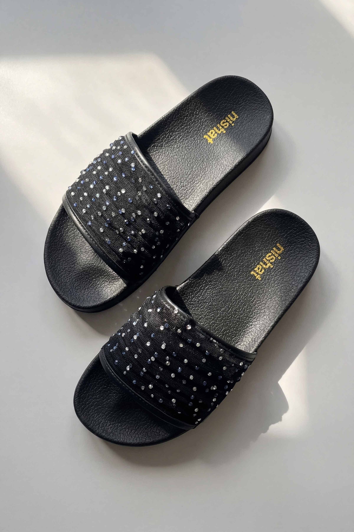 Black Chappal-445412903