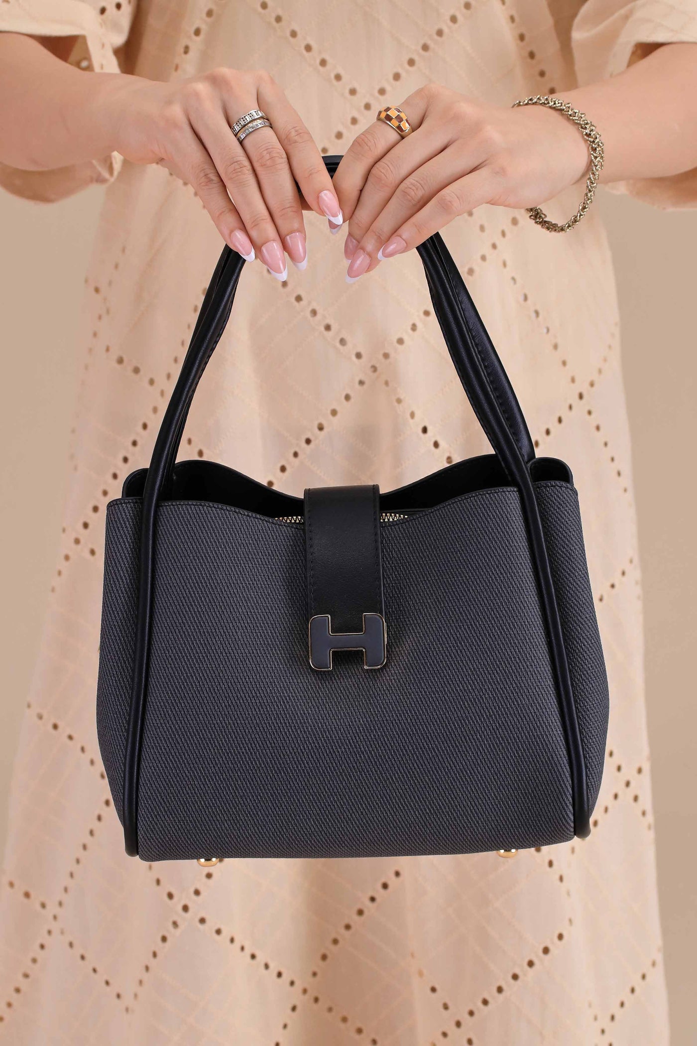 https://cdn.shopify.com/s/files/1/0534/2065/4791/files/000445542103-_3.jpg?v=1759209568