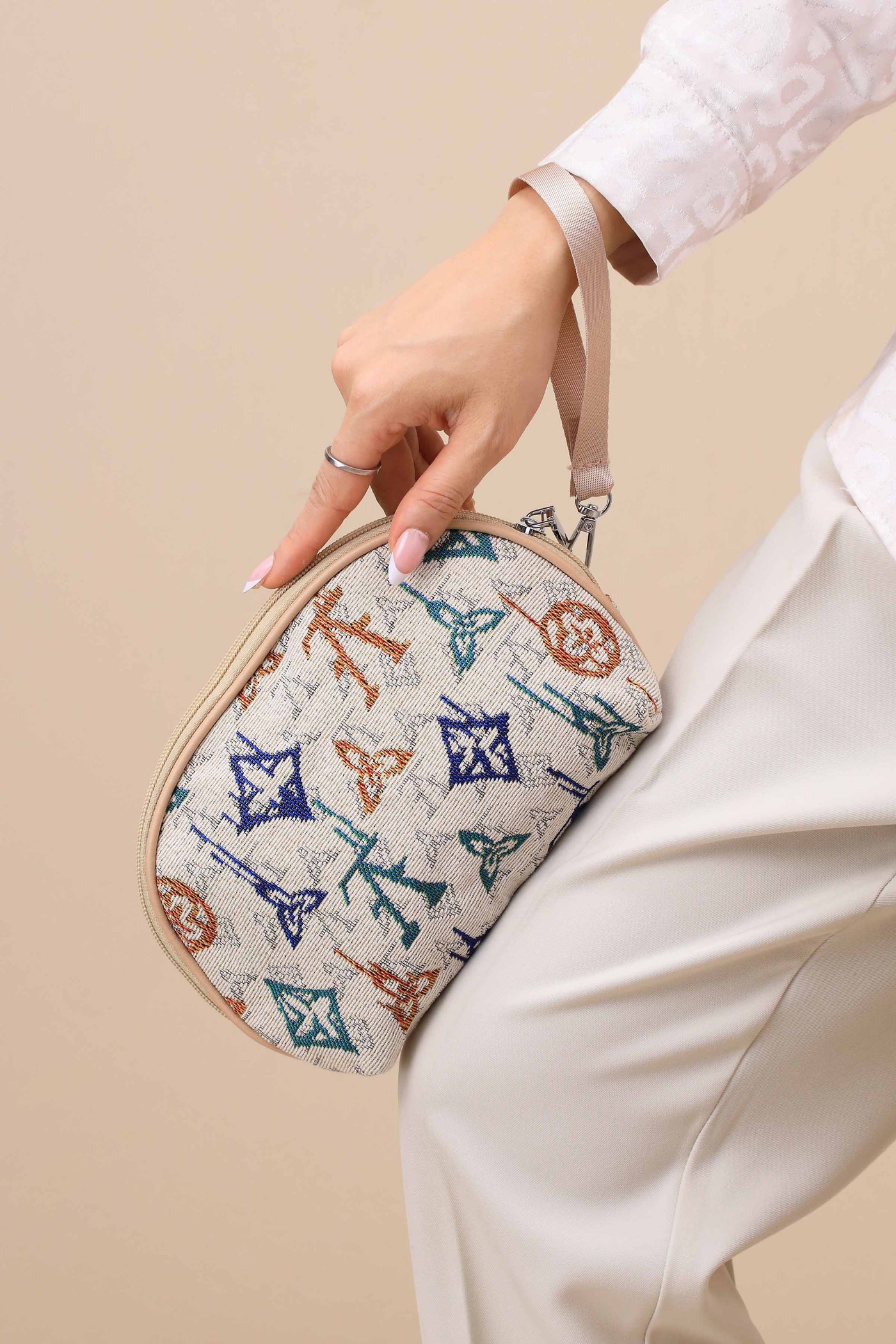 https://cdn.shopify.com/s/files/1/0534/2065/4791/files/000445862118-_1.jpg?v=1759216846