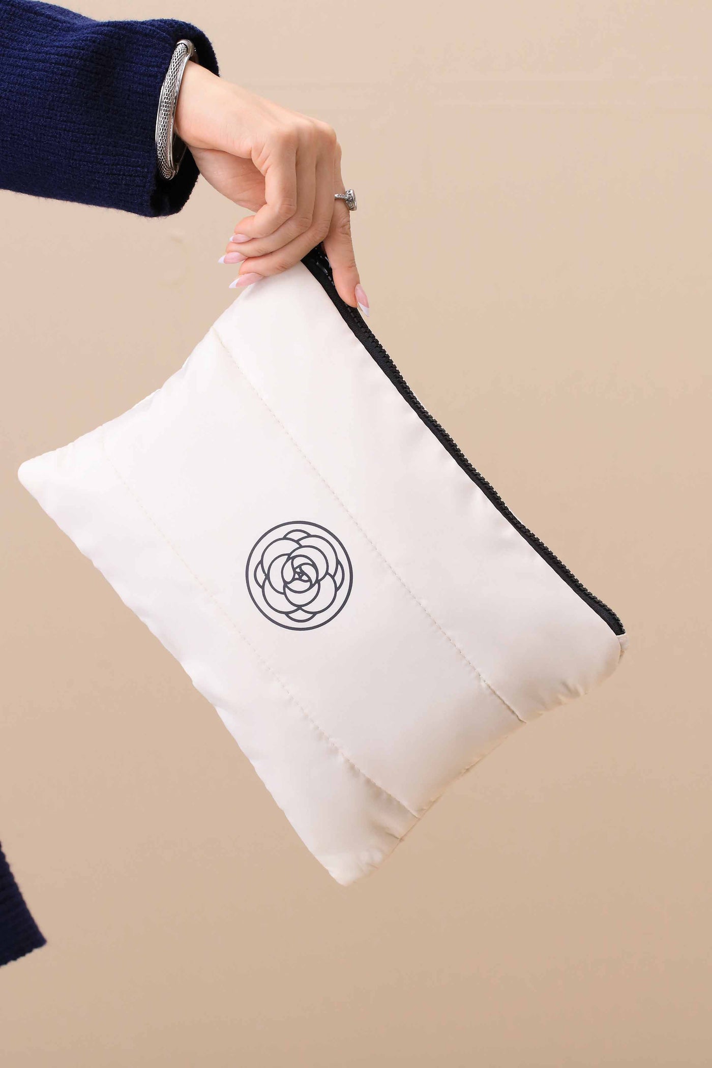 https://cdn.shopify.com/s/files/1/0534/2065/4791/files/000445882112-_2.jpg?v=1759216721