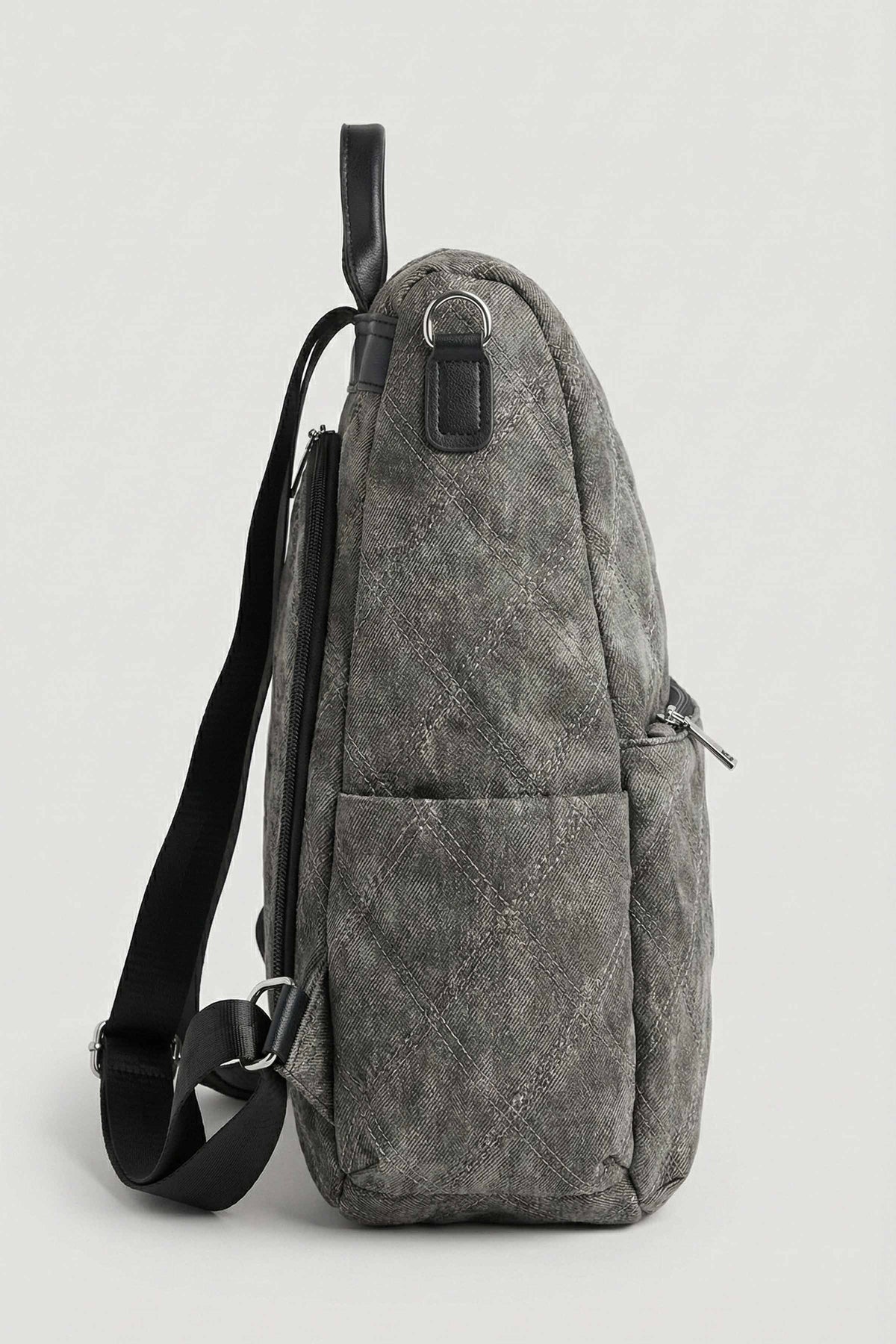 Black Back Pack-446212103