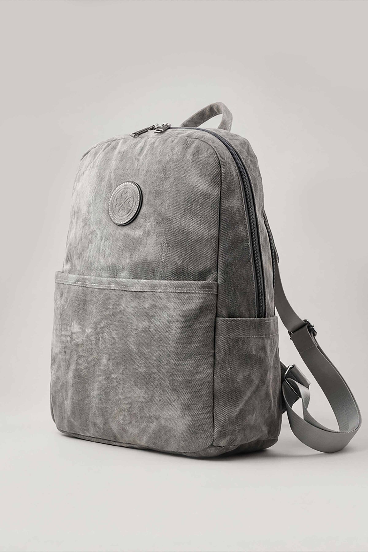Grey Back Pack-446232111
