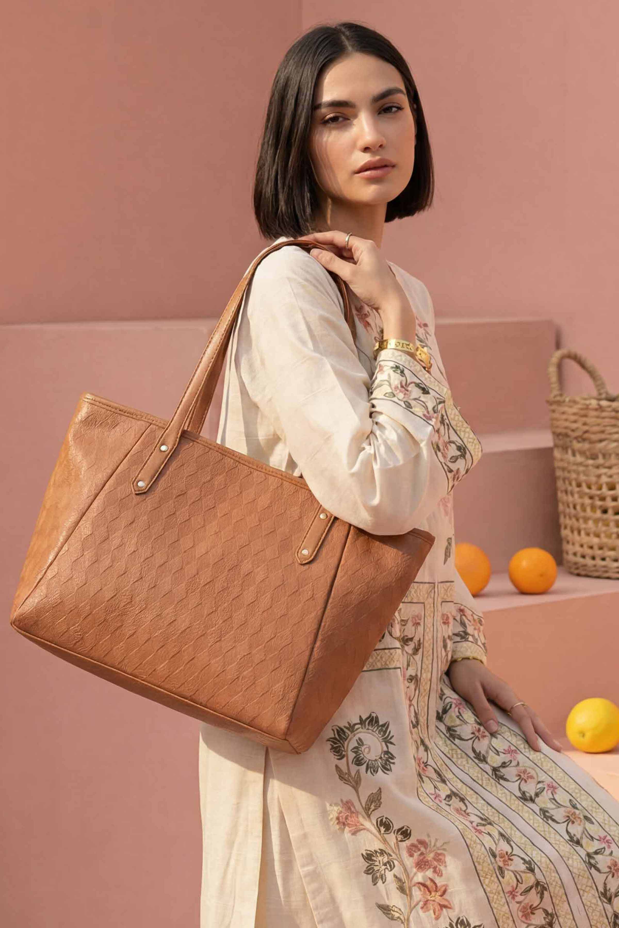 https://cdn.shopify.com/s/files/1/0534/2065/4791/files/000446842113-_17.jpg?v=1770877985
