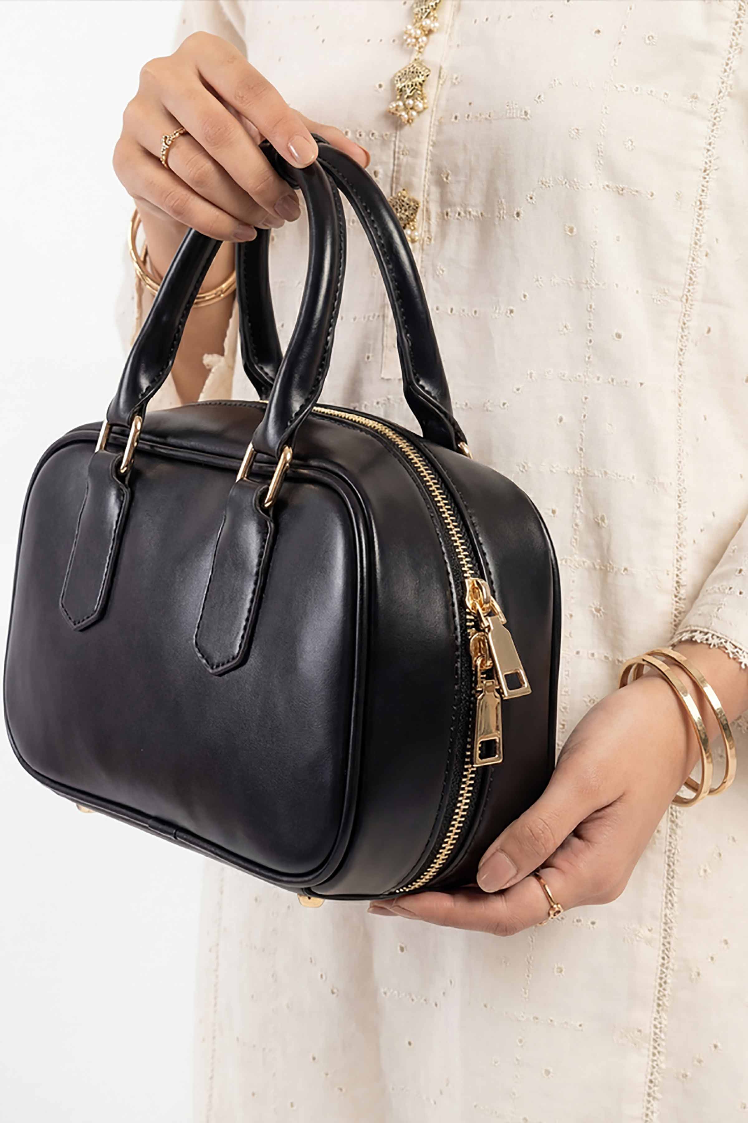 Black Hand Bag-449022103