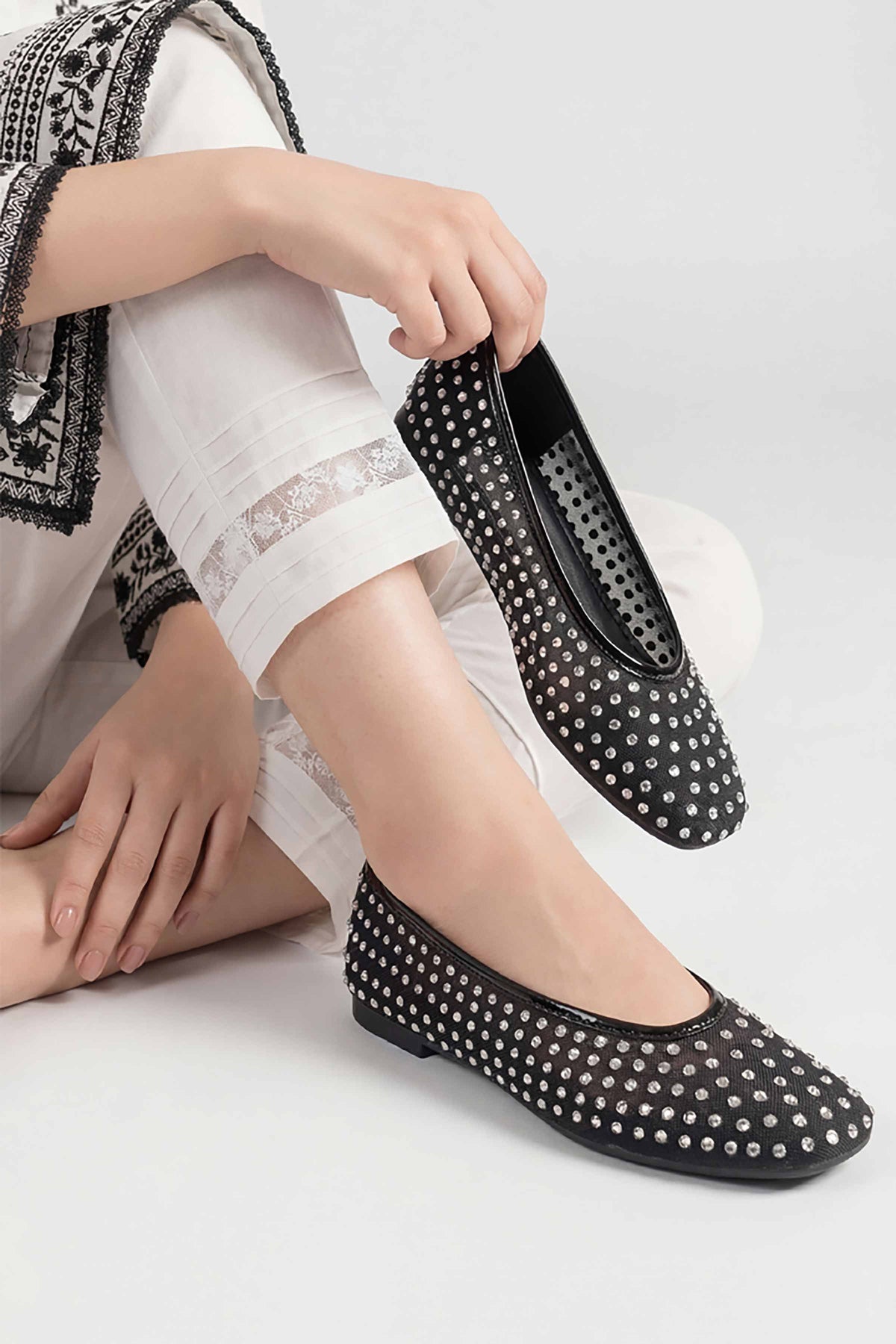 Black Pumps-449332903
