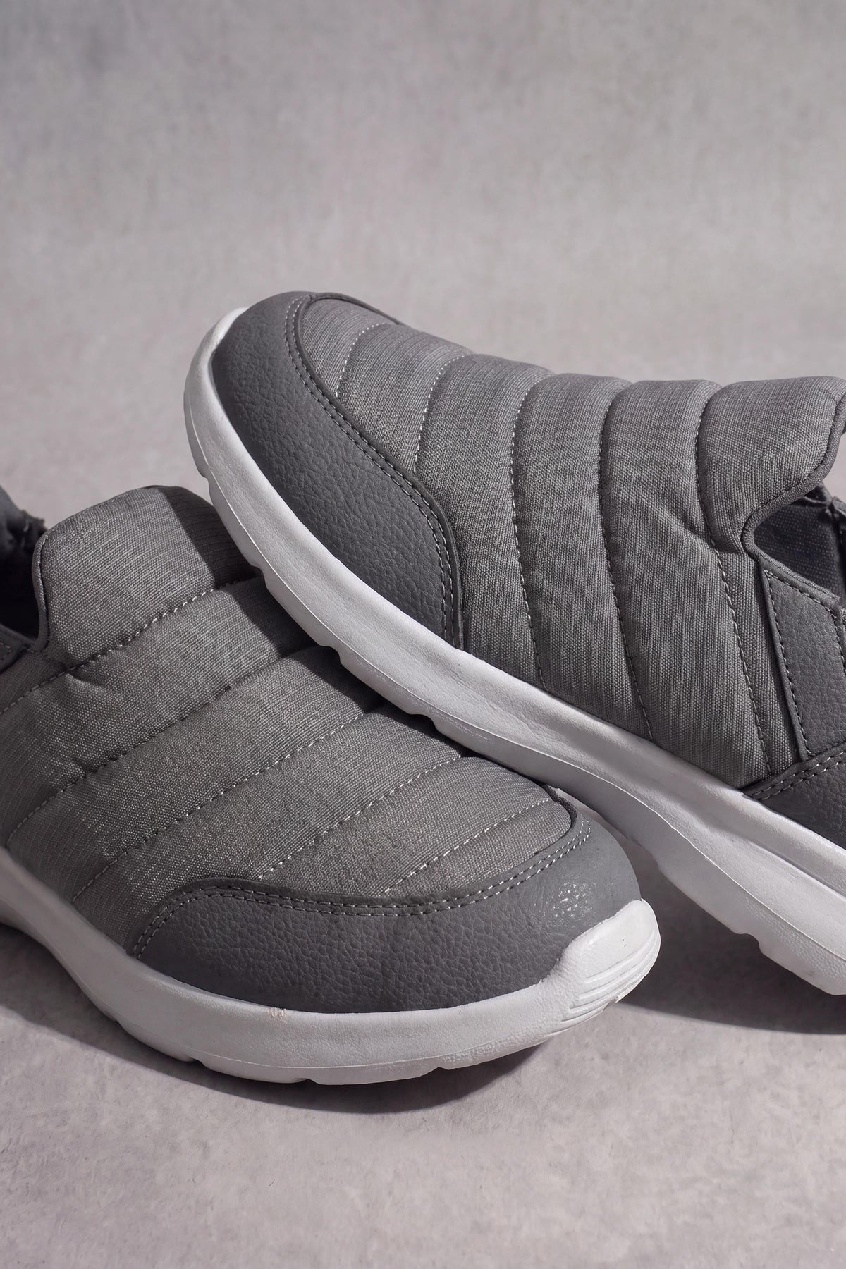 Grey Canvas-449462911