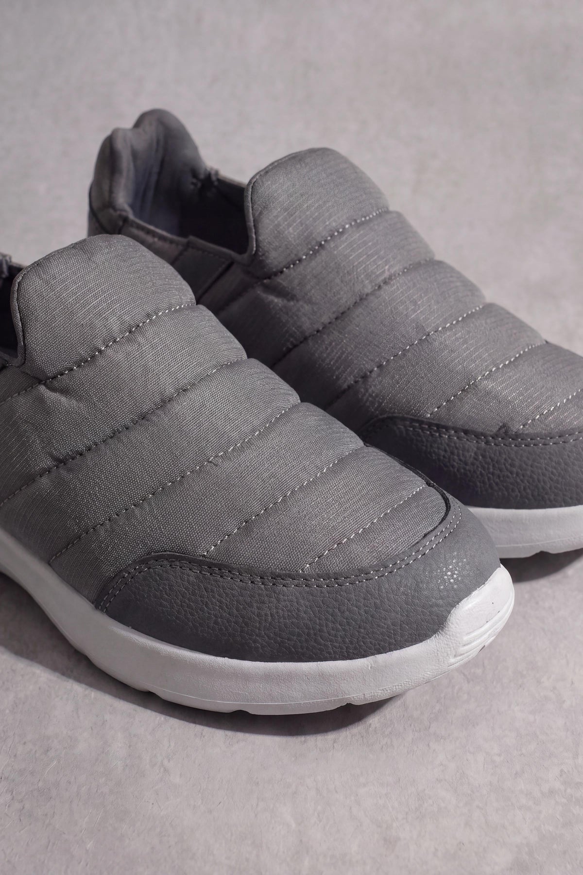 Grey Canvas-449462911
