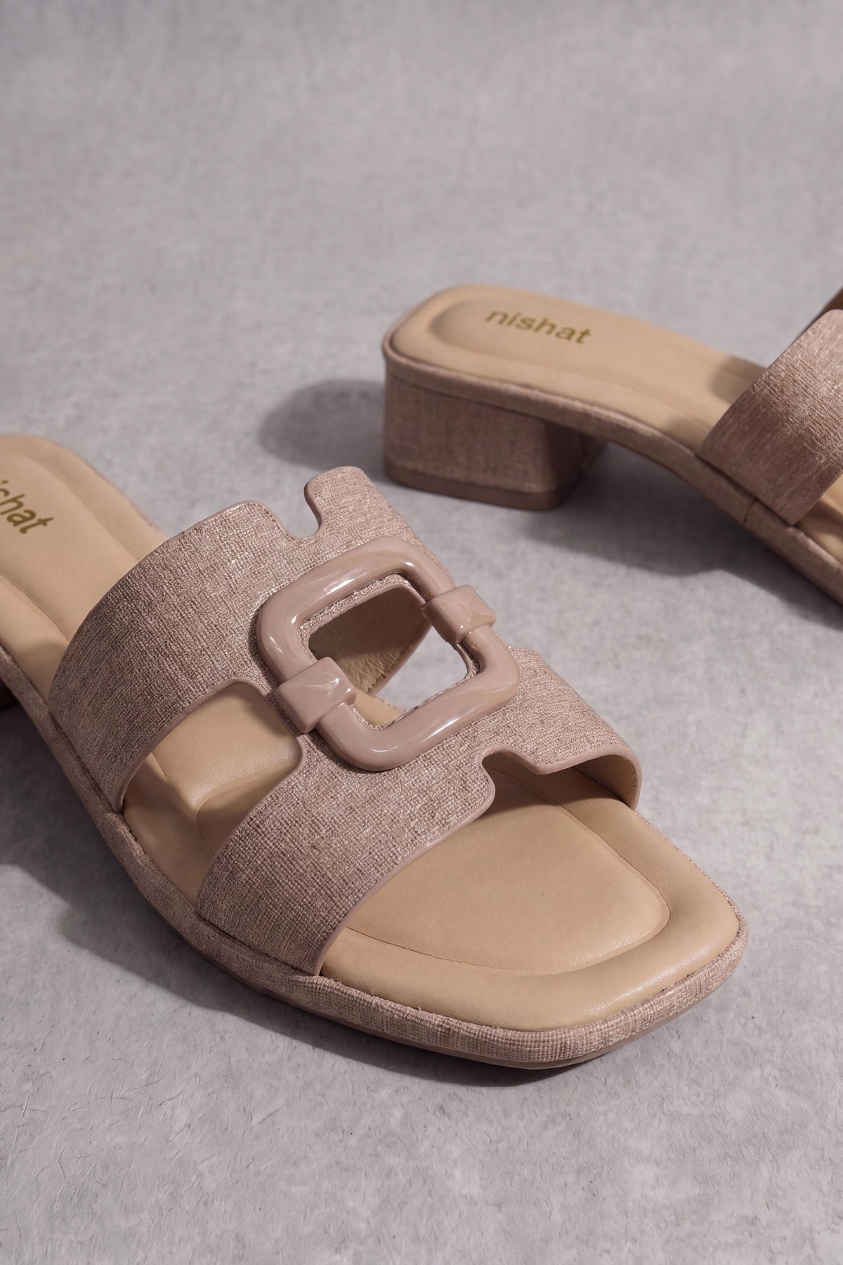 Pink Chappal-449472905
