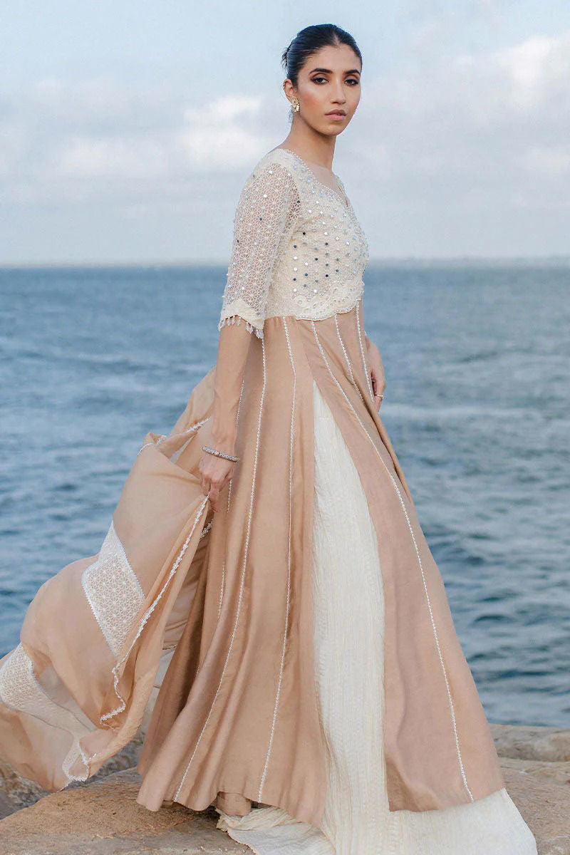 https://www.amnaarshad.pk/images/thumbs/0004523_nooray-shirt-and-dupatta.jpeg