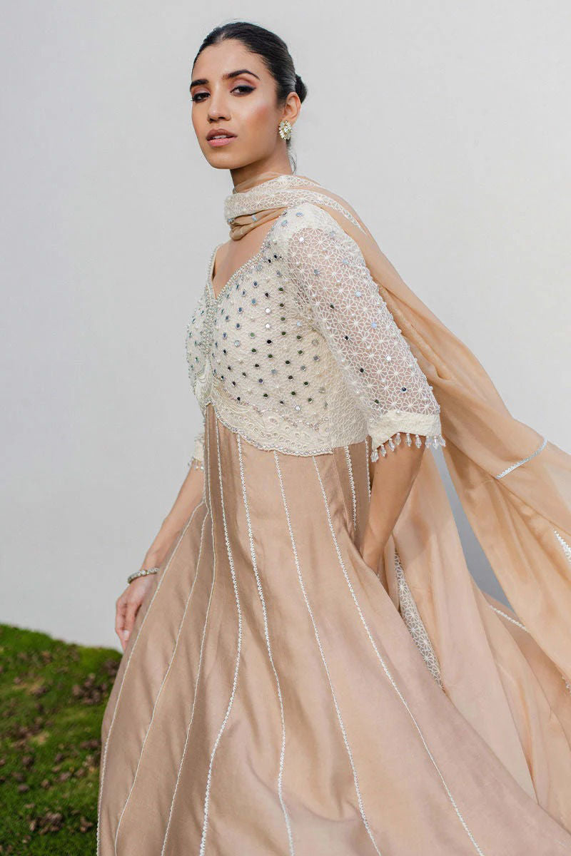 https://www.amnaarshad.pk/images/thumbs/0004532_nooray-shirt-and-dupatta.jpeg
