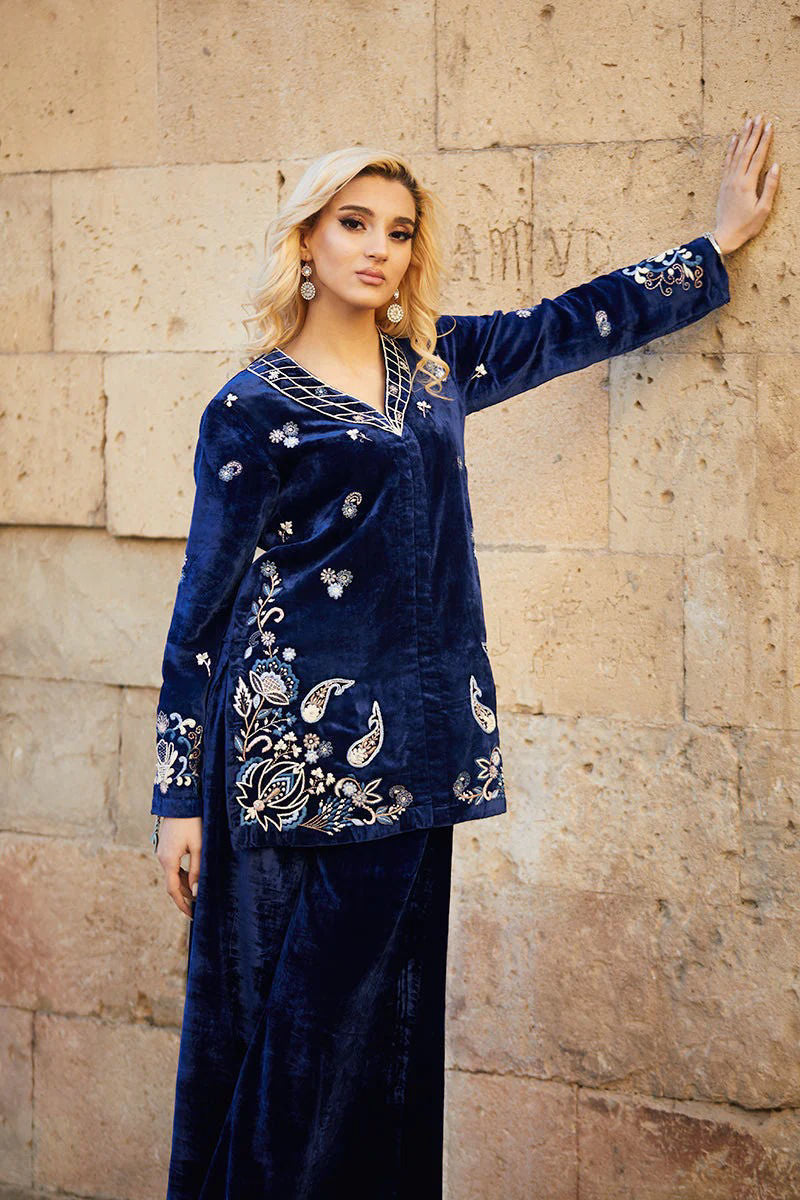 https://www.amnaarshad.pk/images/thumbs/0004589_pariza.jpeg