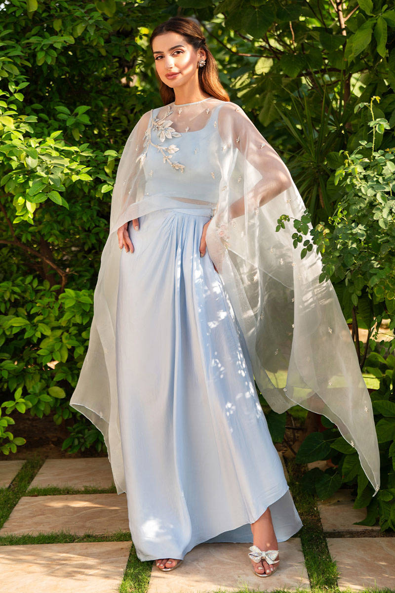https://www.zainabsalman.com/images/thumbs/0004833_ice-blue-cape.jpeg