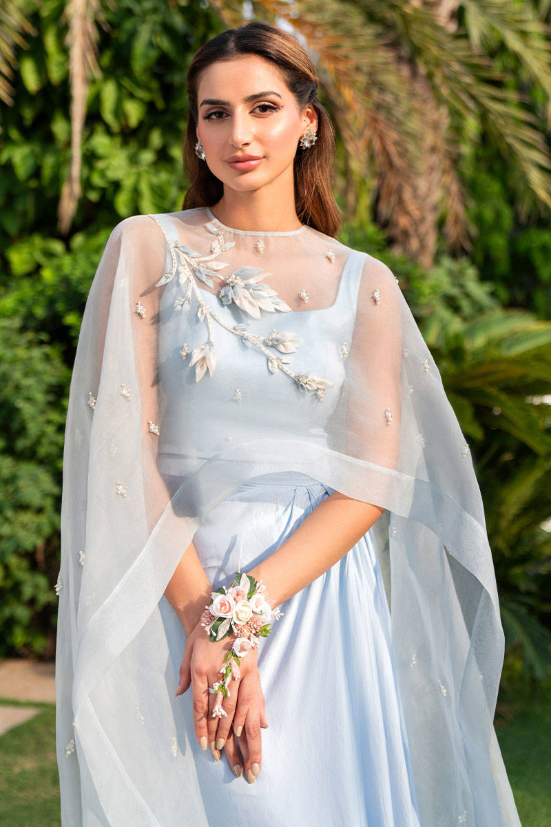 https://www.zainabsalman.com/images/thumbs/0004835_ice-blue-cape.jpeg