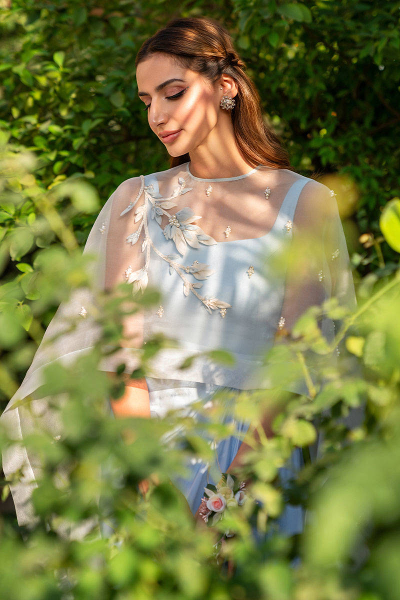https://www.zainabsalman.com/images/thumbs/0004837_ice-blue-cape.jpeg