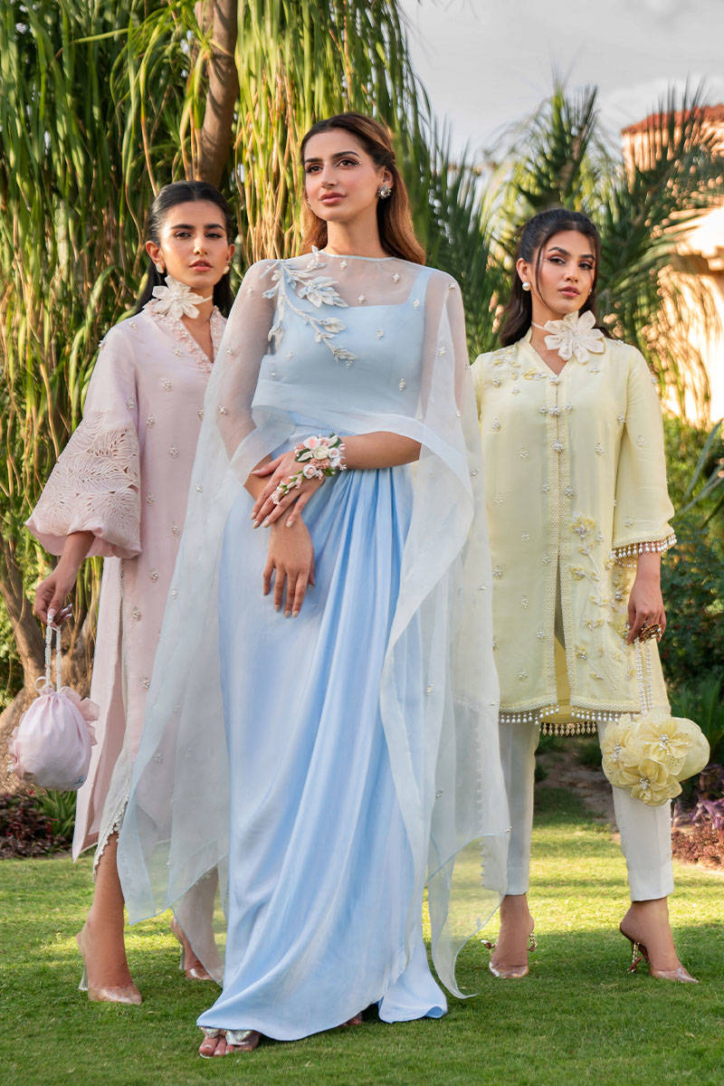 https://www.zainabsalman.com/images/thumbs/0004839_ice-blue-cape.jpeg