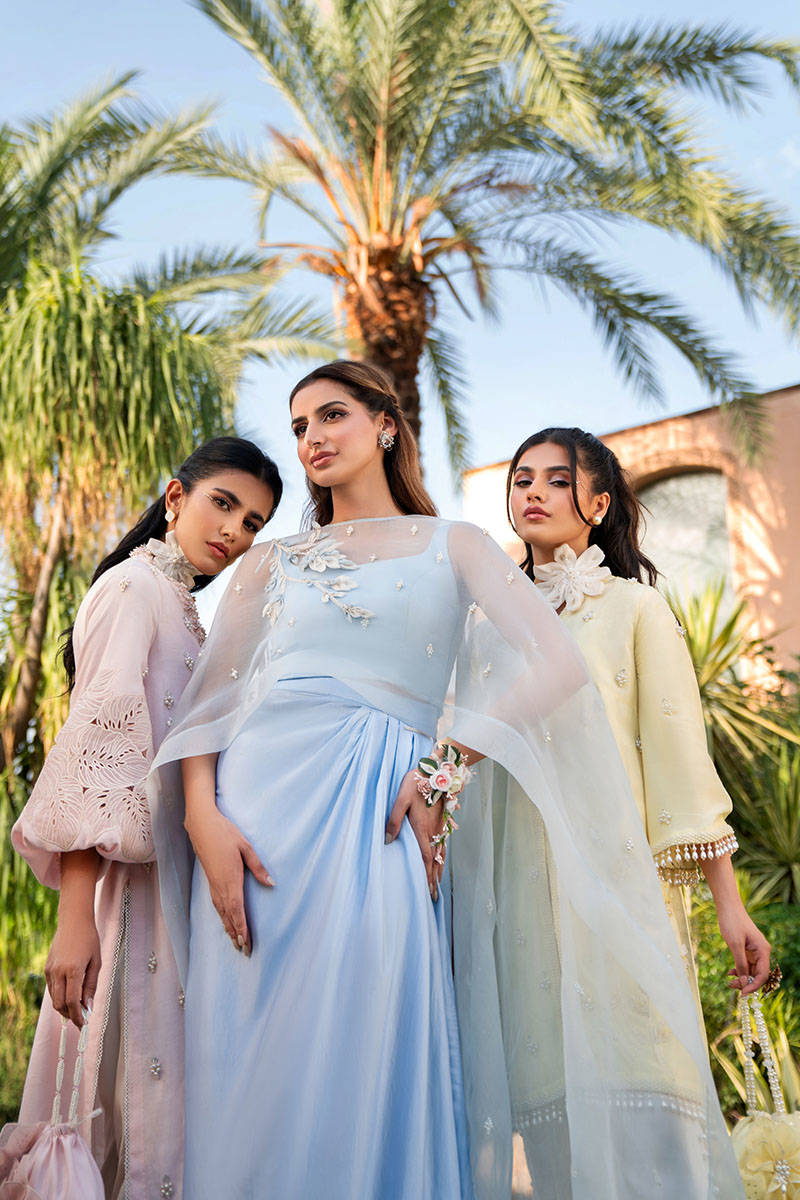 https://www.zainabsalman.com/images/thumbs/0004840_ice-blue-cape.jpeg