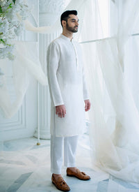 https://www.farahtalibaziz.com.pk/images/thumbs/0005110_blanco-silk-kurta.jpeg