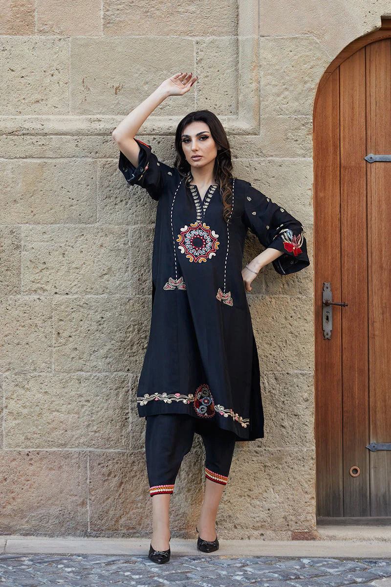 https://www.amnaarshad.pk/images/thumbs/0005315_chakori.jpeg