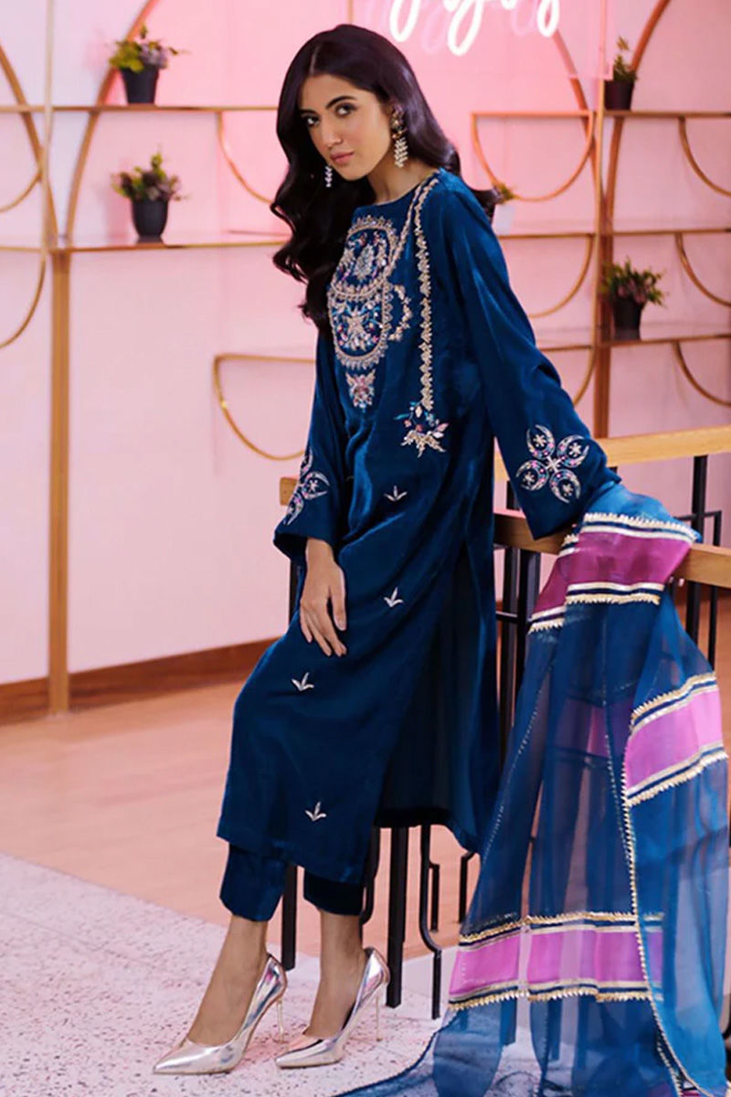 https://www.amnaarshad.pk/images/thumbs/0005559_turquoise.jpeg