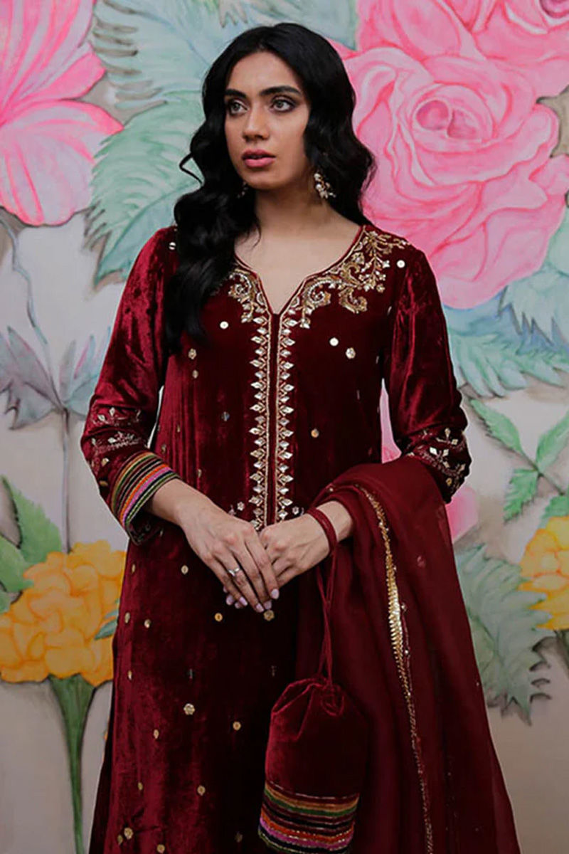 https://www.amnaarshad.pk/images/thumbs/0005666_crimson-red.jpeg