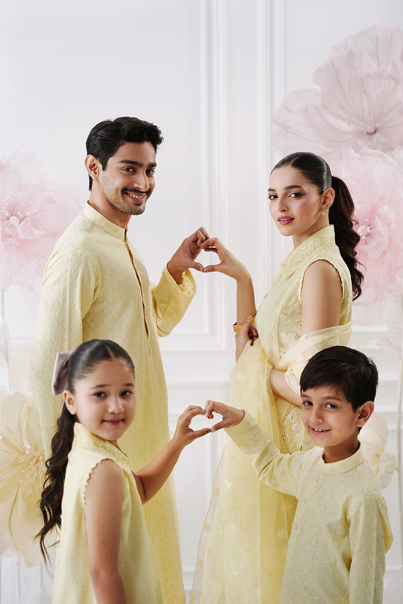 https://www.amnaarshad.pk/images/thumbs/0005850_alana-mini.jpeg