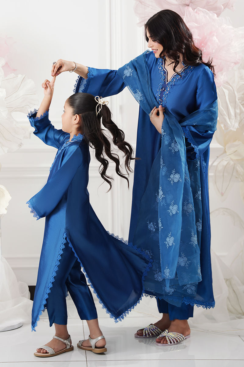 https://www.amnaarshad.pk/images/thumbs/0005855_lumira-mini.jpeg