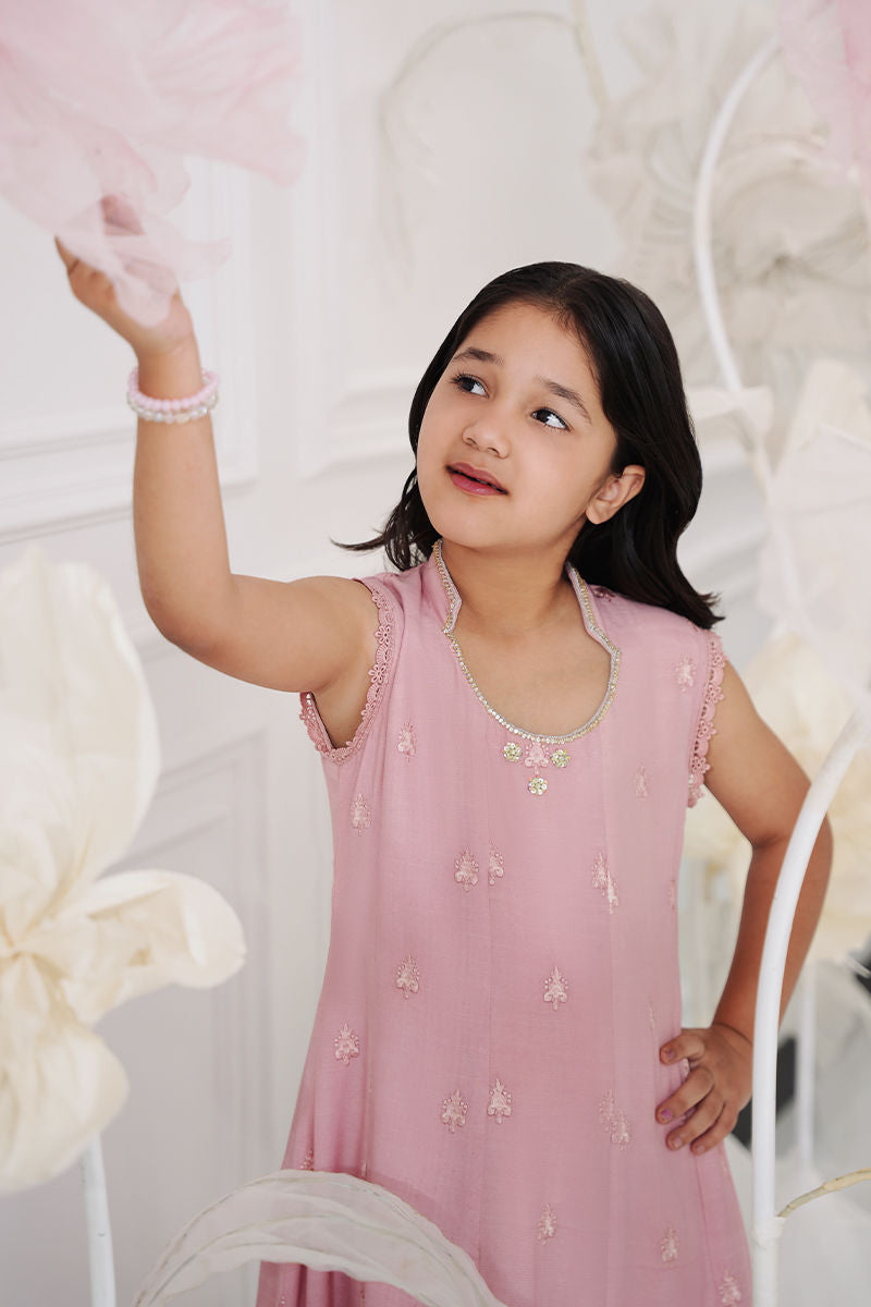 Ella Noor Mini