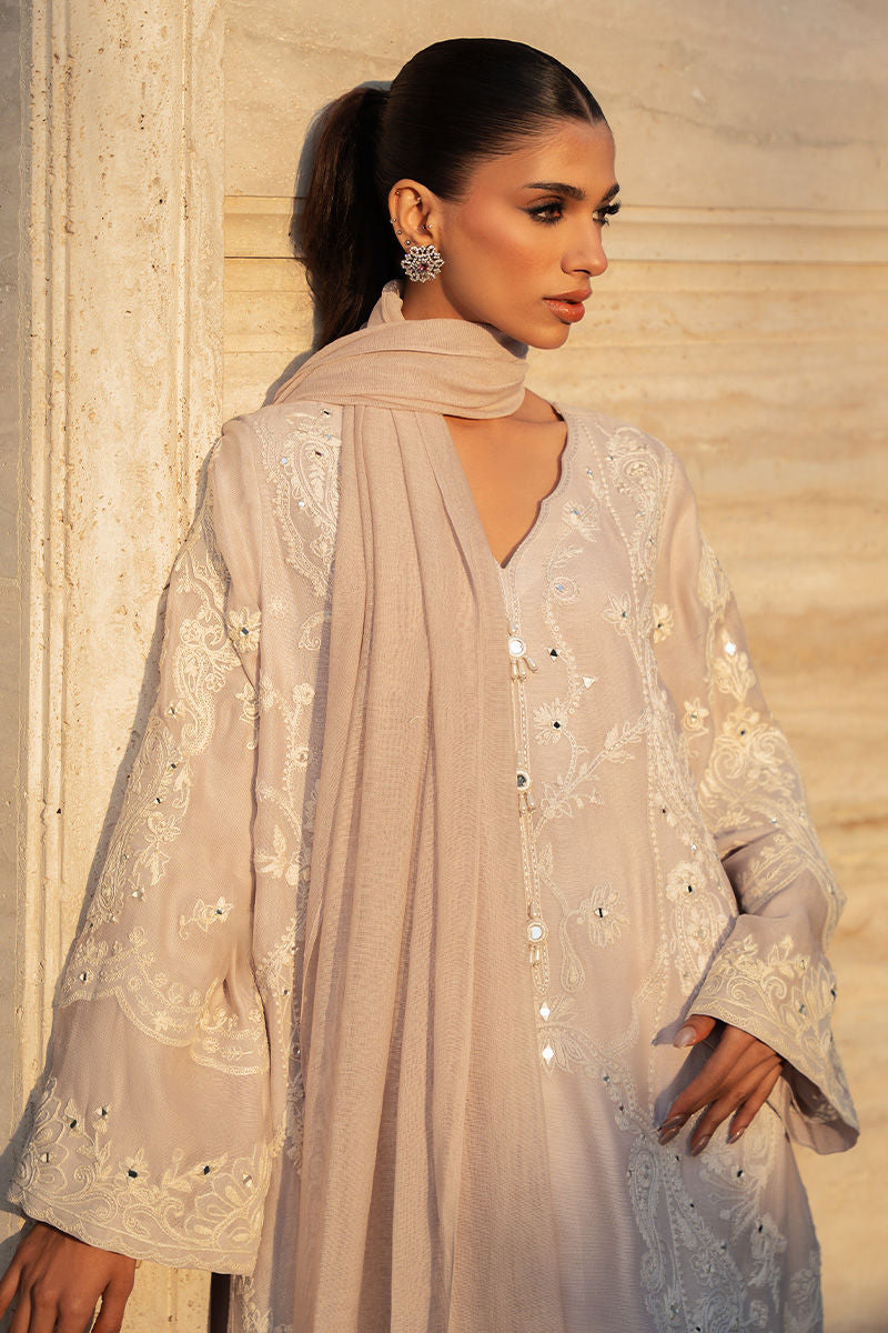 https://www.amnaarshad.pk/images/thumbs/0006098_zariya.jpeg