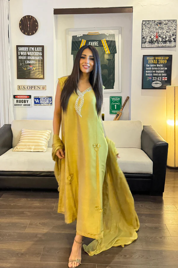 https://www.amnaarshad.pk/images/thumbs/0006533_syra-style-diaries.png