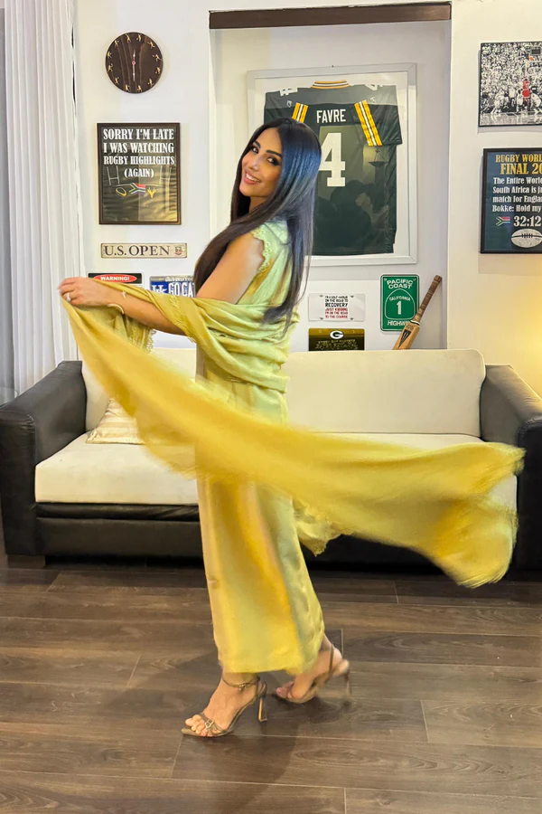 https://www.amnaarshad.pk/images/thumbs/0006540_syra-style-diaries.png