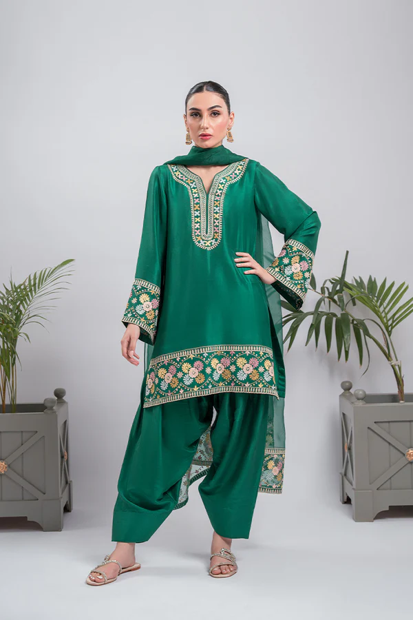 https://www.amnaarshad.pk/images/thumbs/0006555_jiya-shirt-and-dupatta.jpeg