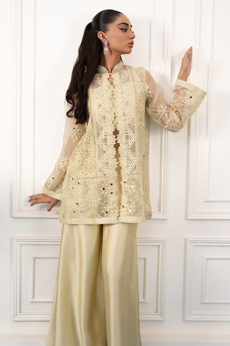 https://www.amnaarshad.pk/images/thumbs/0006588_mylie-jacket.jpeg
