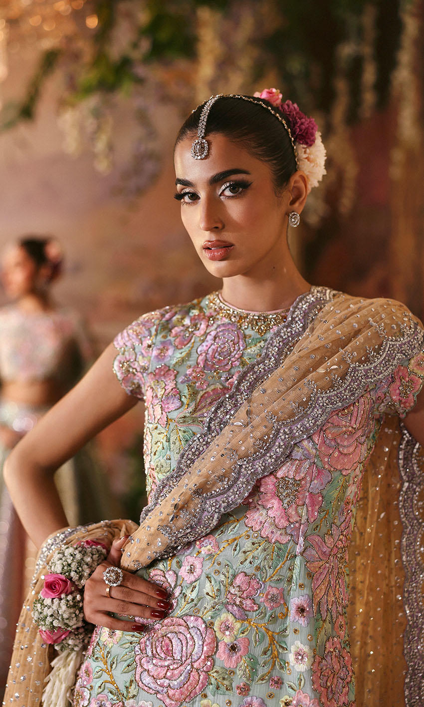 Nomi Ansari – Rosebud Style