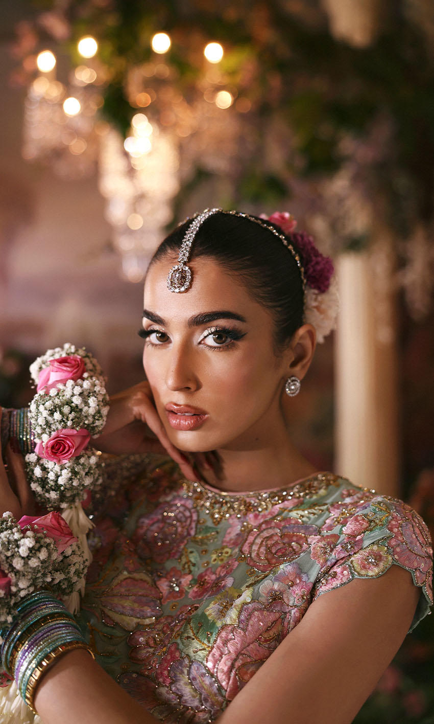 Nomi Ansari – Rosebud Style