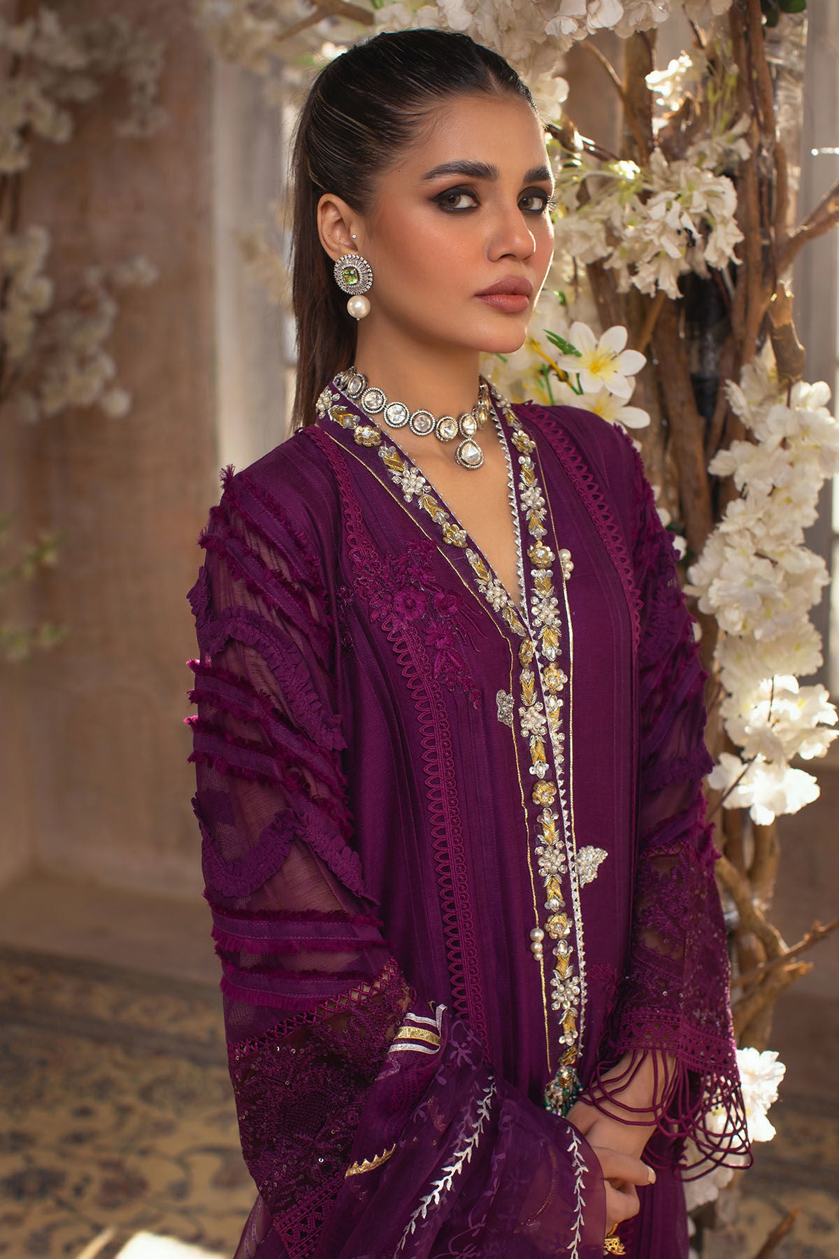 Visma aubergine