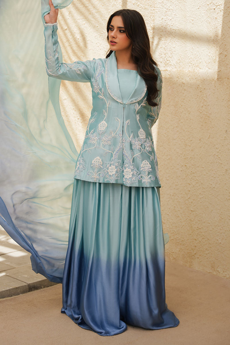 https://www.amnaarshad.pk/images/thumbs/0006783_rafi-jacket-blouse-and-dupatta.jpeg