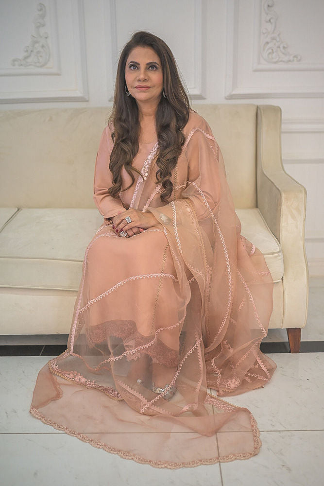 Blush Bloom with Timeless Appeal | Ansab Jahangir