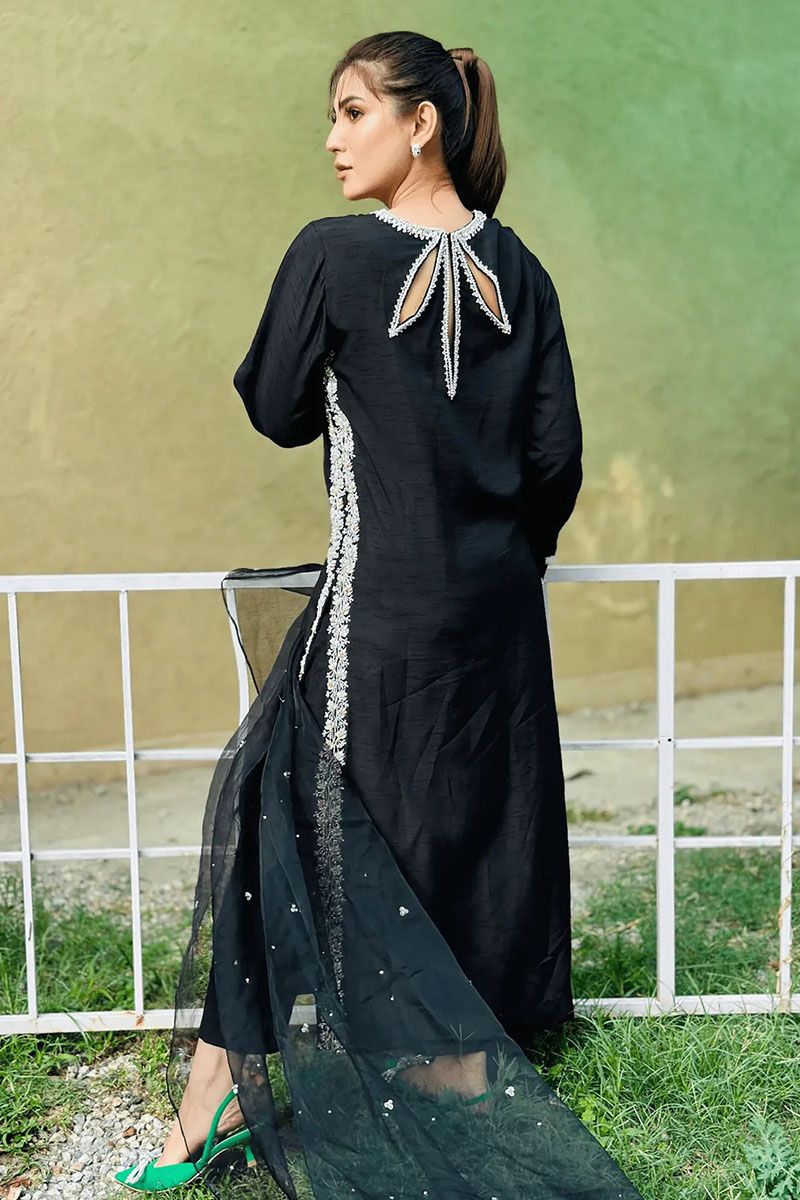 Ava Black