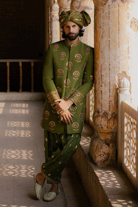 Raag Darbari - Menswear Mehndi Edit’24