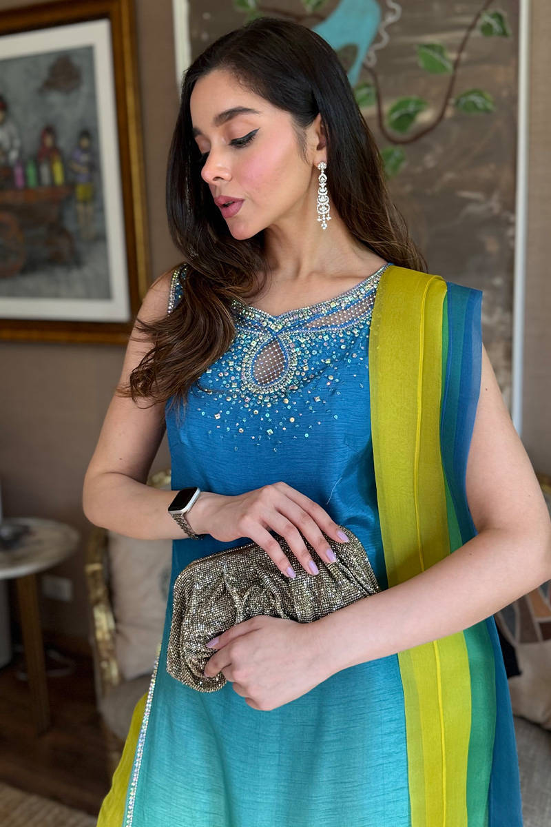 Farida Hasan – Neon Ombre Style