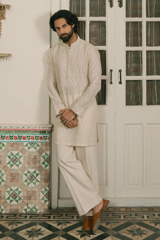 https://www.mohsinnaveedranjha.com/images/thumbs/0008855_mahbeer_1000.jpeg
