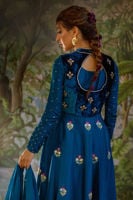 Coralie with Timeless Appeal | Ansab Jahangir