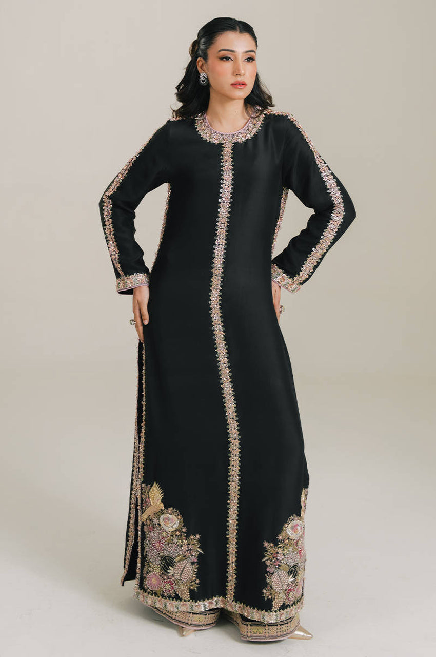 Lila In Silk (Black) - RTS