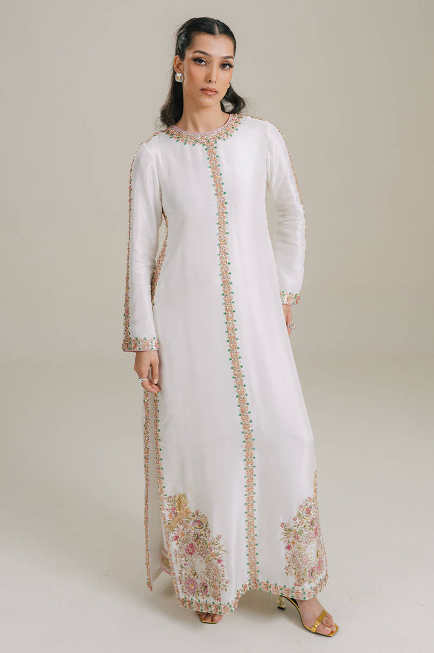 Lila In Silk (White)