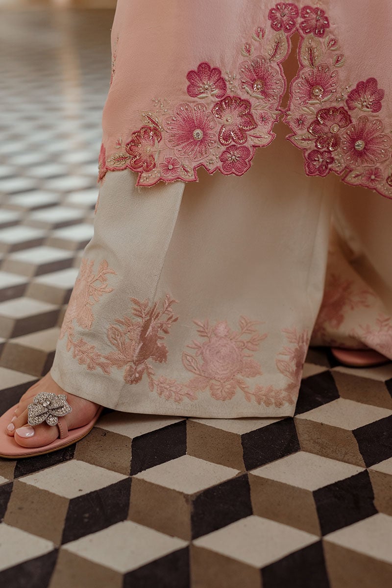 https://www.ansabjahangirstudio.com/images/thumbs/0009823_hemayal.jpeg